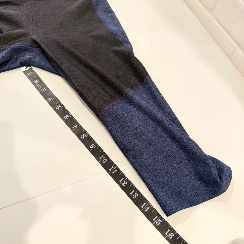 Outdoor Voices Navy‎ Blue Black Colorblock Heathered Cropped Leggings M Capri